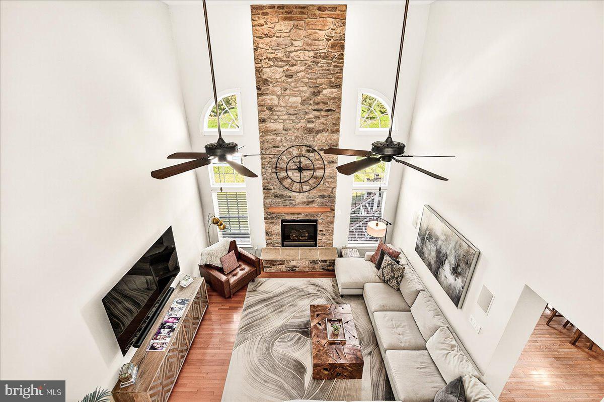 ADAMSTOWN COMMONS - Residential