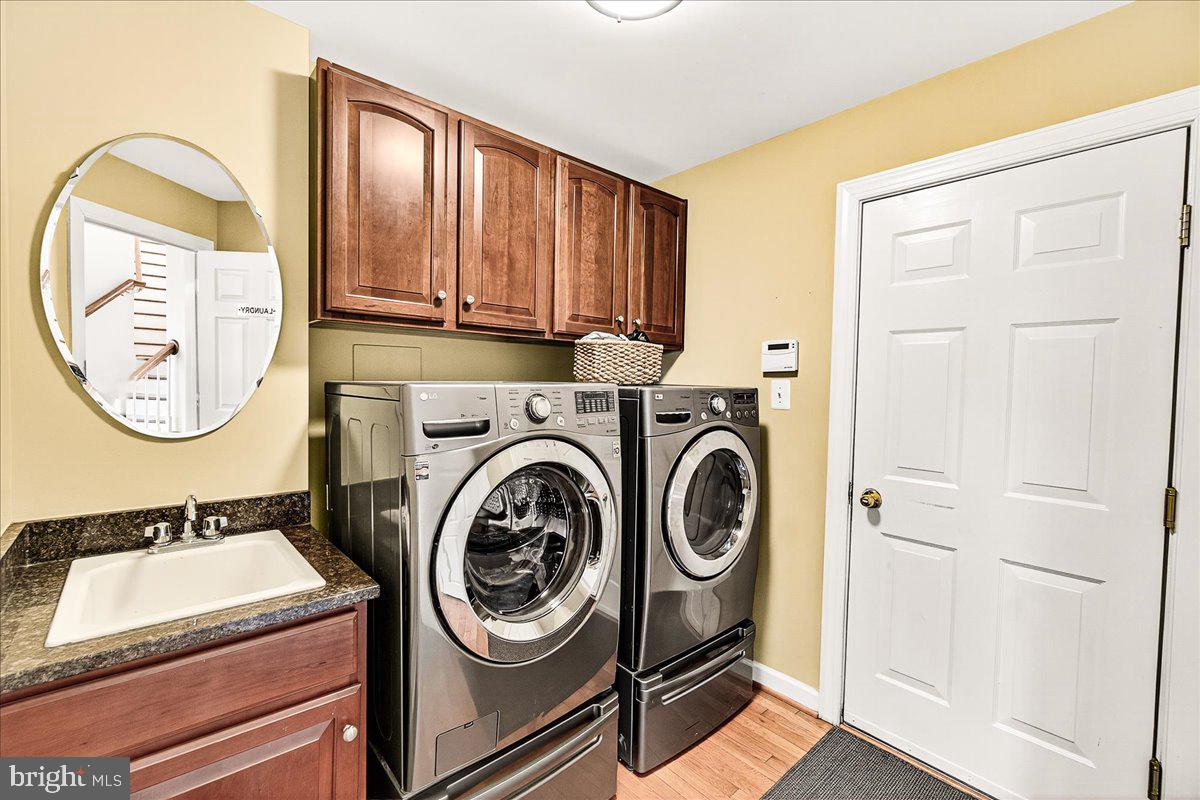 ADAMSTOWN COMMONS - Residential