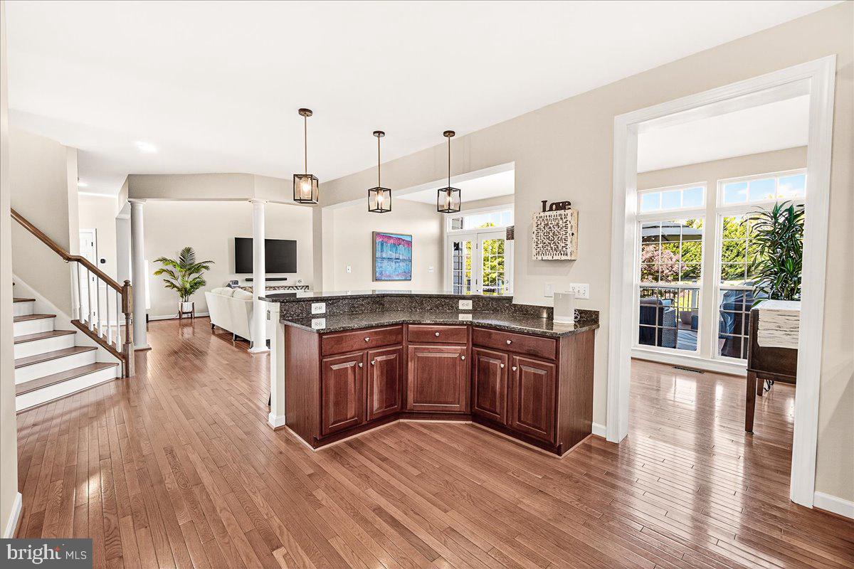 ADAMSTOWN COMMONS - Residential