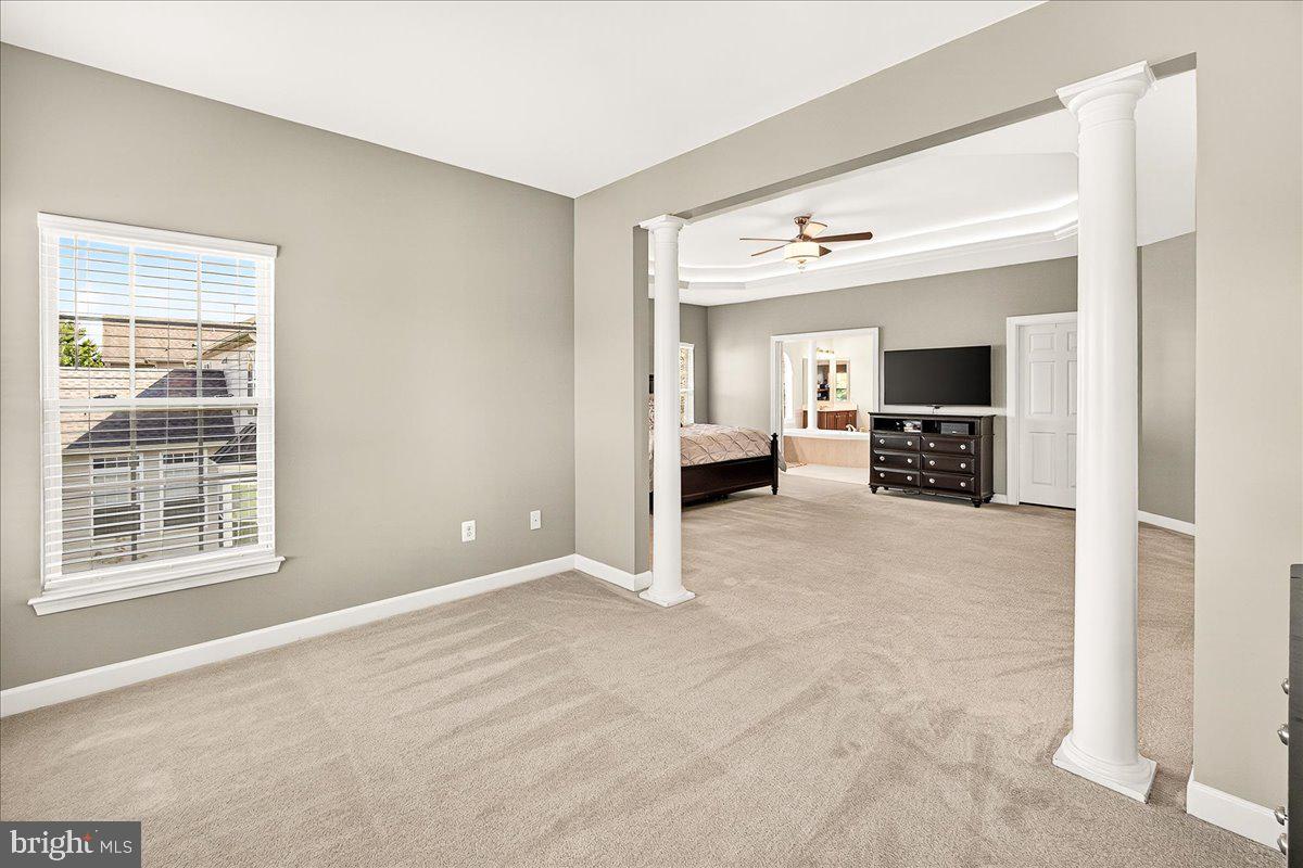 ADAMSTOWN COMMONS - Residential