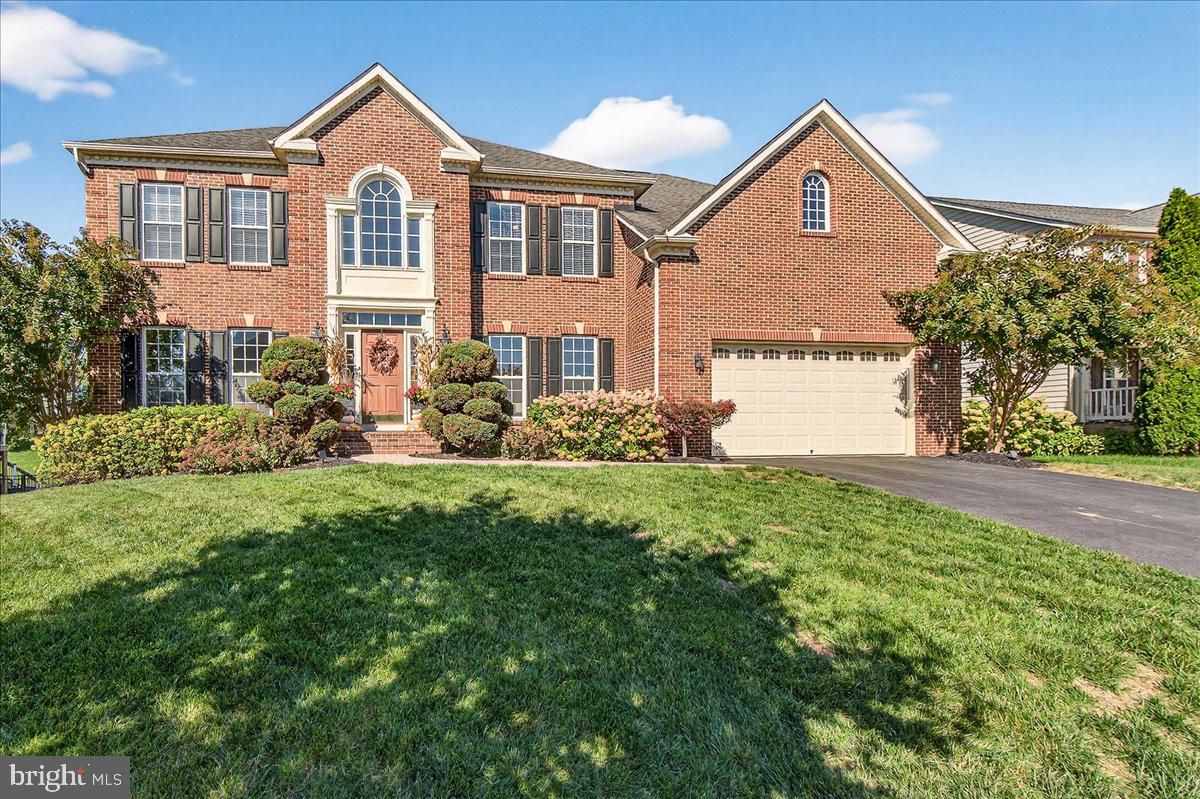 ADAMSTOWN COMMONS - Residential