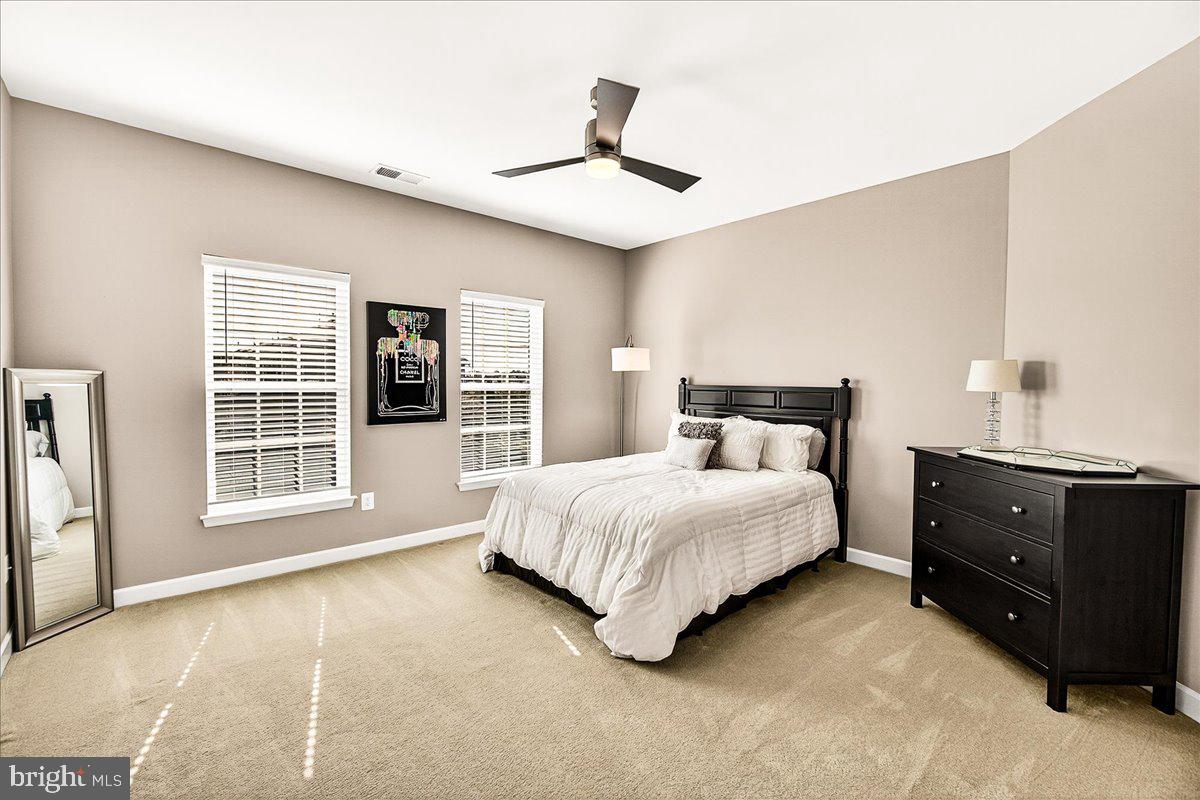 ADAMSTOWN COMMONS - Residential