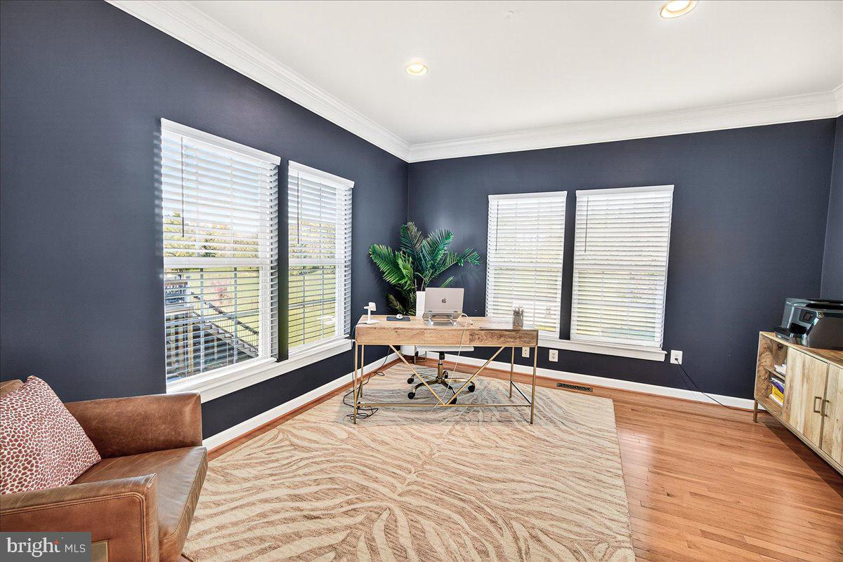 ADAMSTOWN COMMONS - Residential