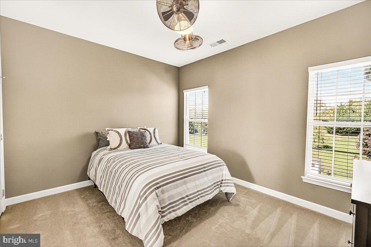 ADAMSTOWN COMMONS - Residential