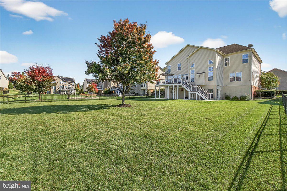 ADAMSTOWN COMMONS - Residential