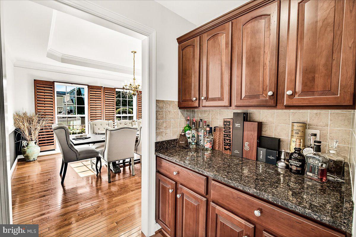 ADAMSTOWN COMMONS - Residential