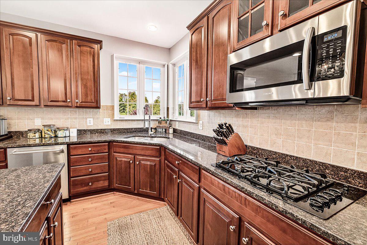 ADAMSTOWN COMMONS - Residential