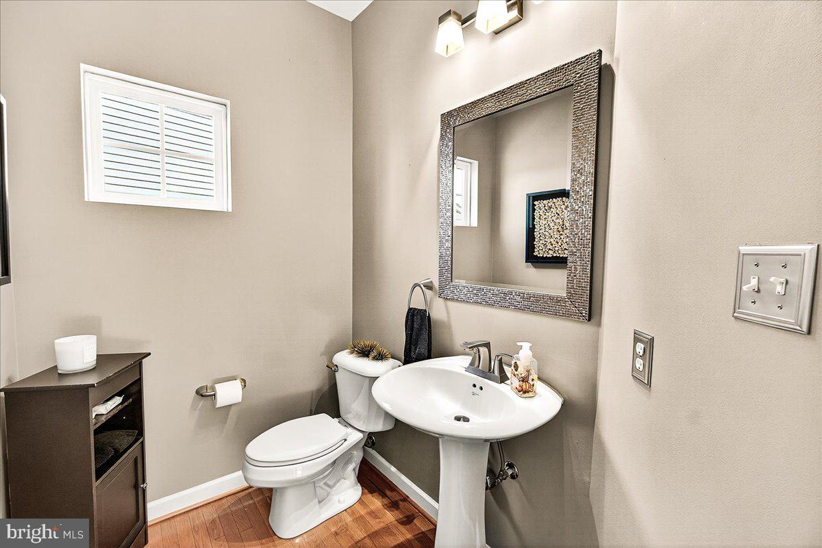 ADAMSTOWN COMMONS - Residential