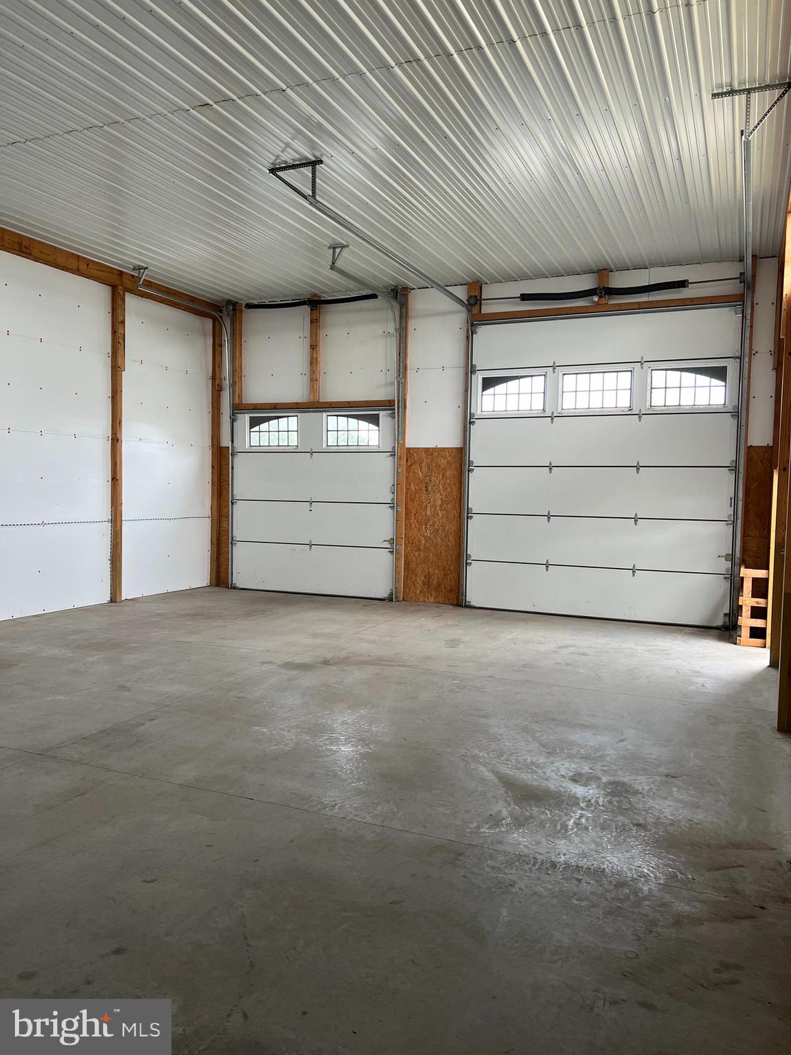 MANORWOOD - Residential Lease