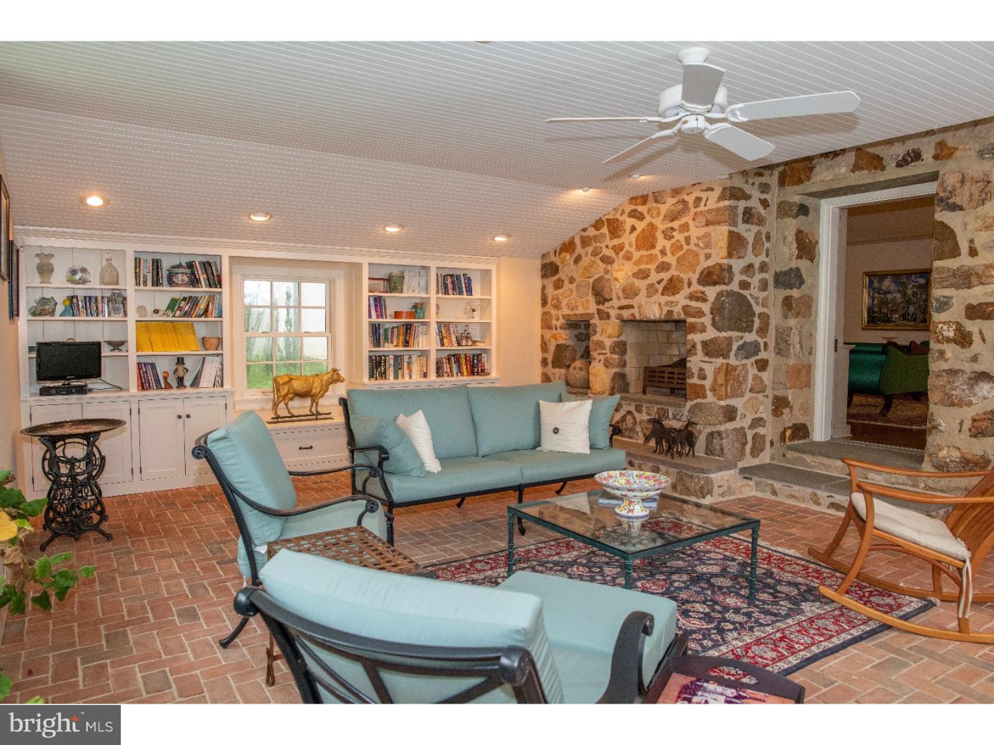 RADNOR HUNT - Residential