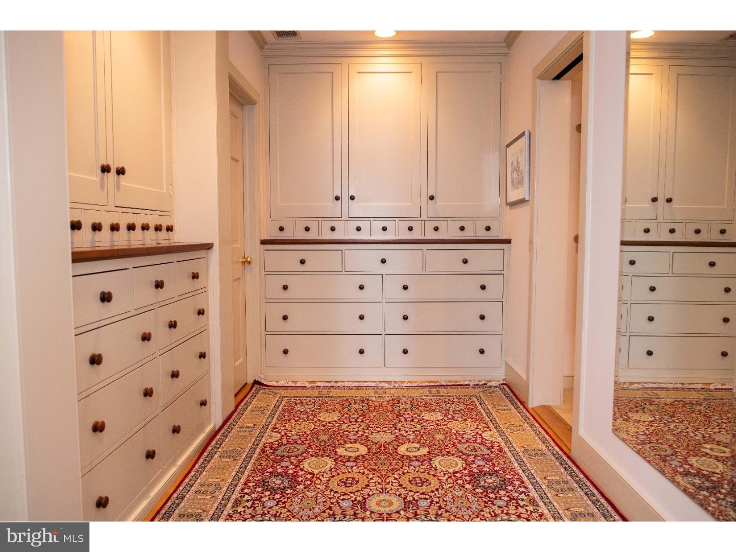 RADNOR HUNT - Residential