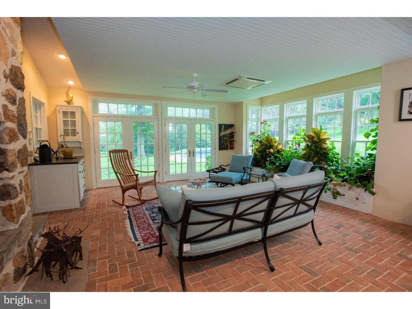 RADNOR HUNT - Residential