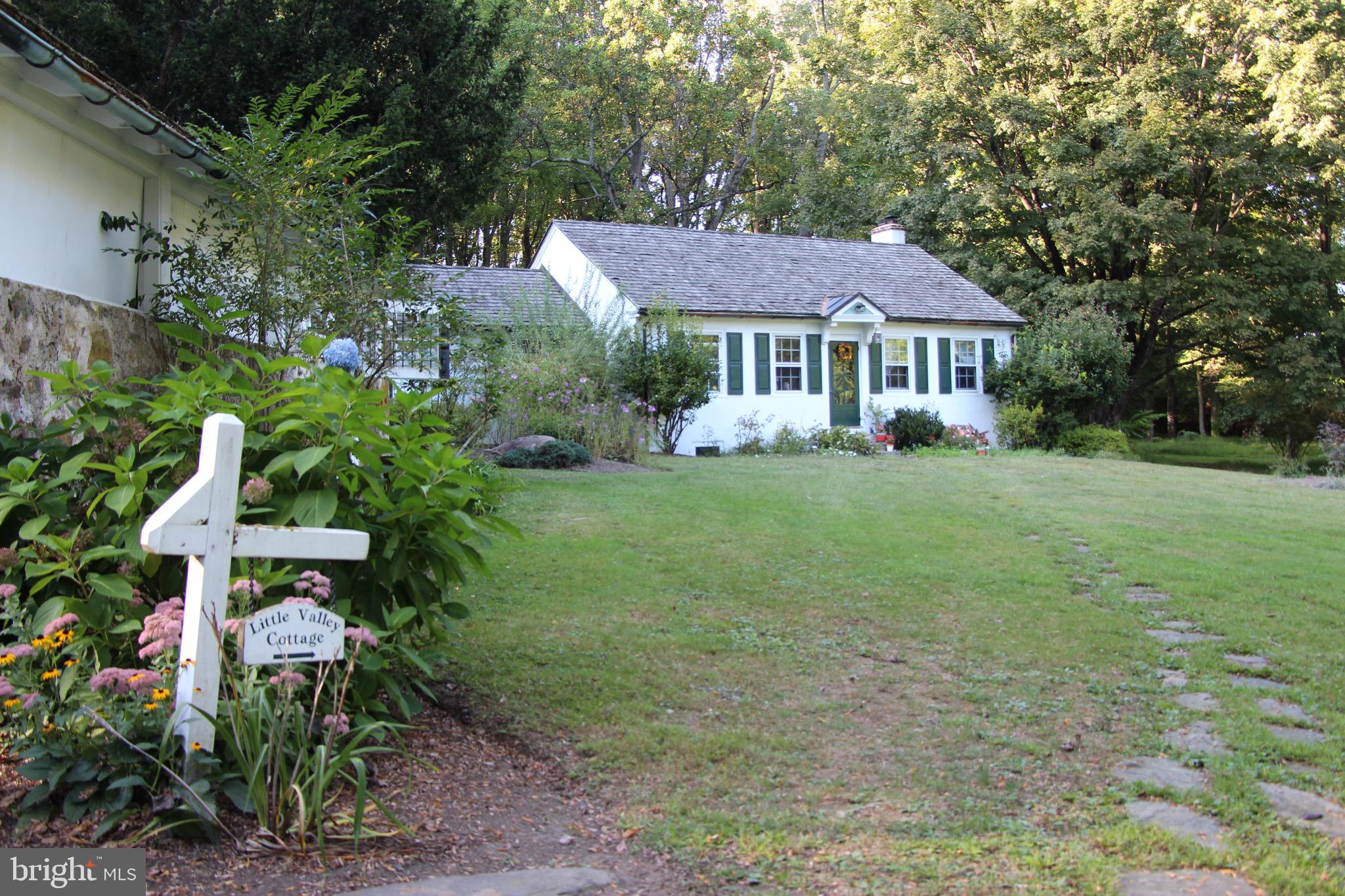 RADNOR HUNT - Residential