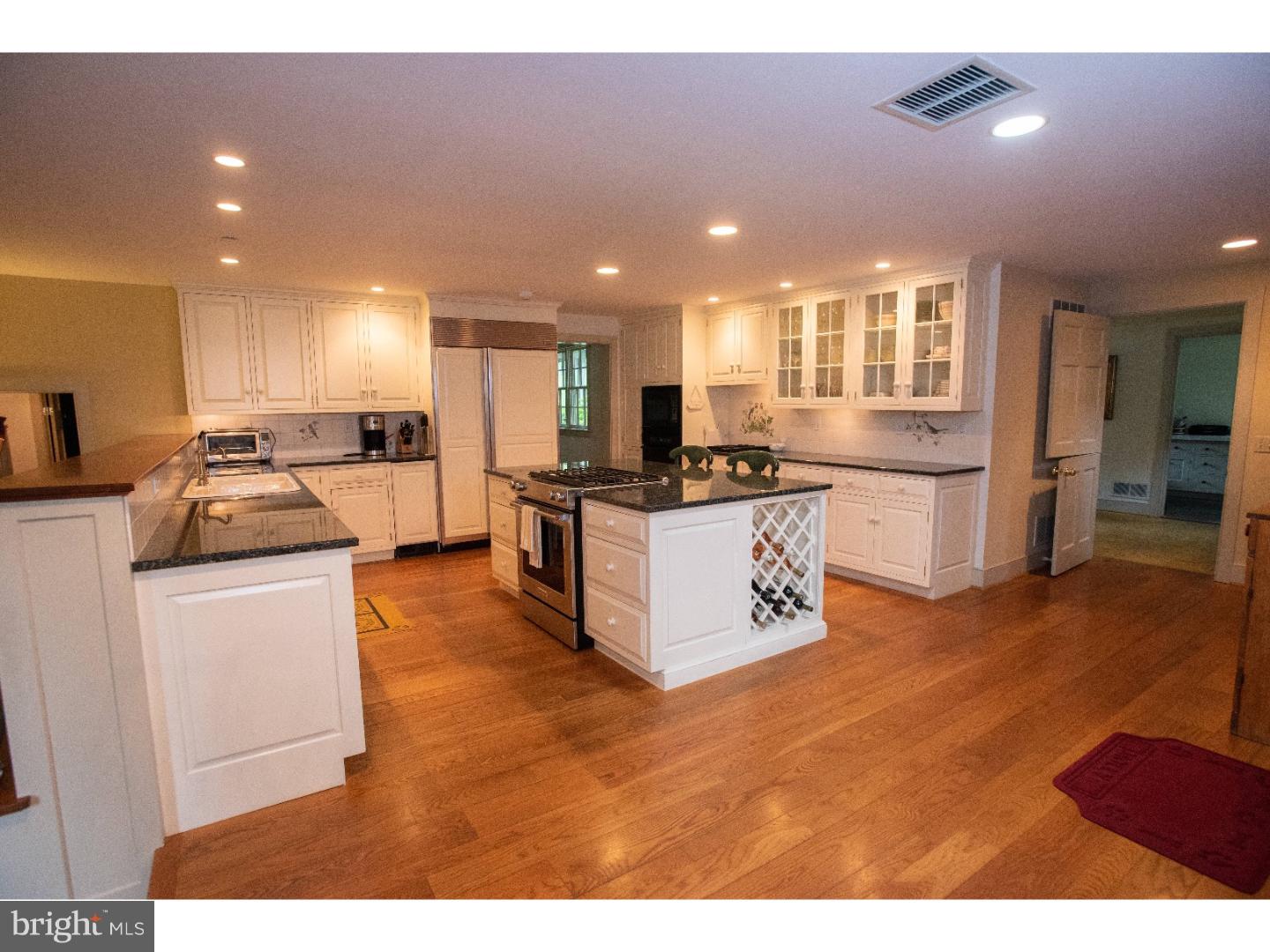 RADNOR HUNT - Residential