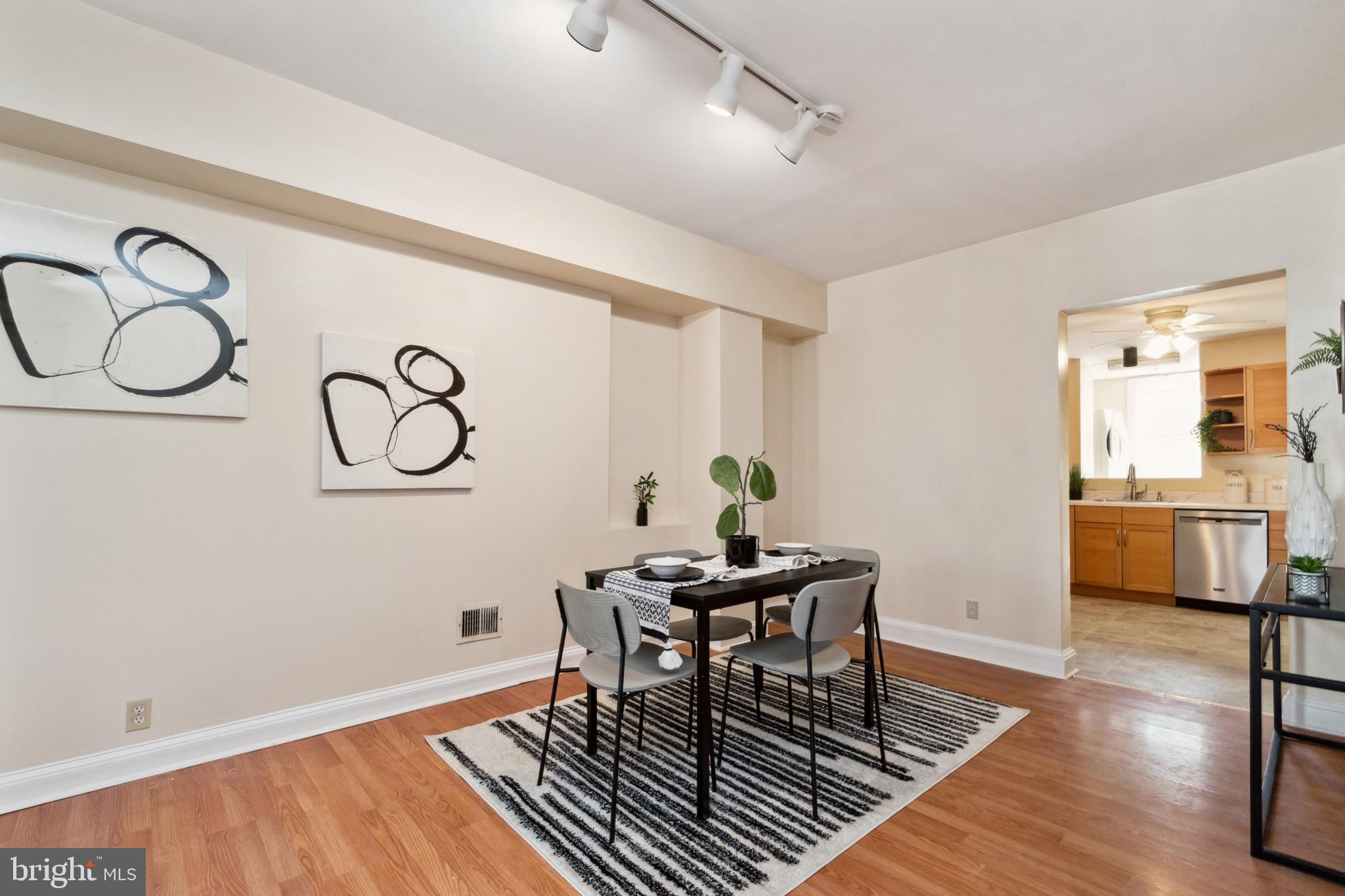 HAMPDEN HISTORIC DISTRICT - Residential