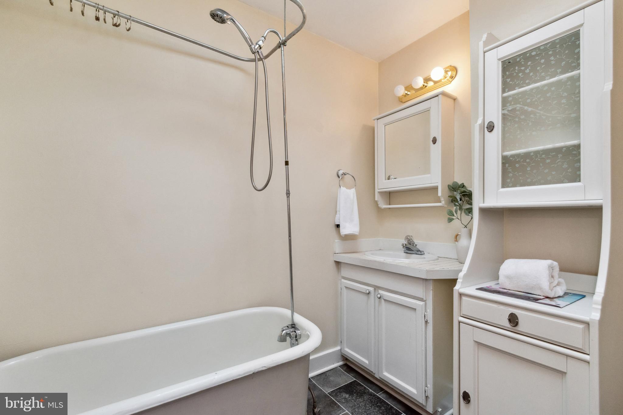 HAMPDEN HISTORIC DISTRICT - Residential