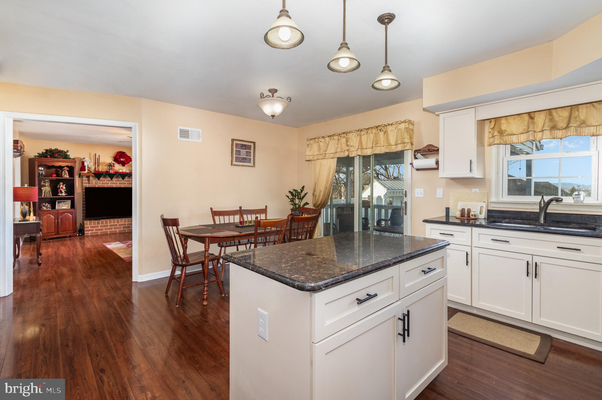 PEACHTREE VILLAGE - Residential