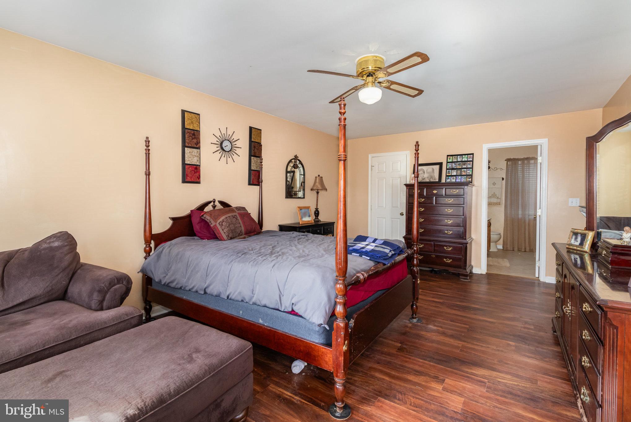 PEACHTREE VILLAGE - Residential