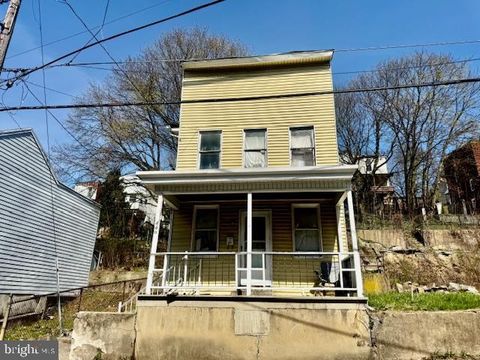 440 E MARKET STREET POTTSVILLE PA 17901