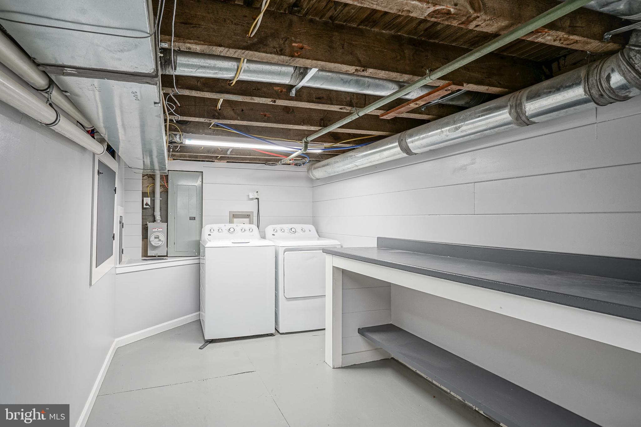 LOWER MOYAMENSING - Residential