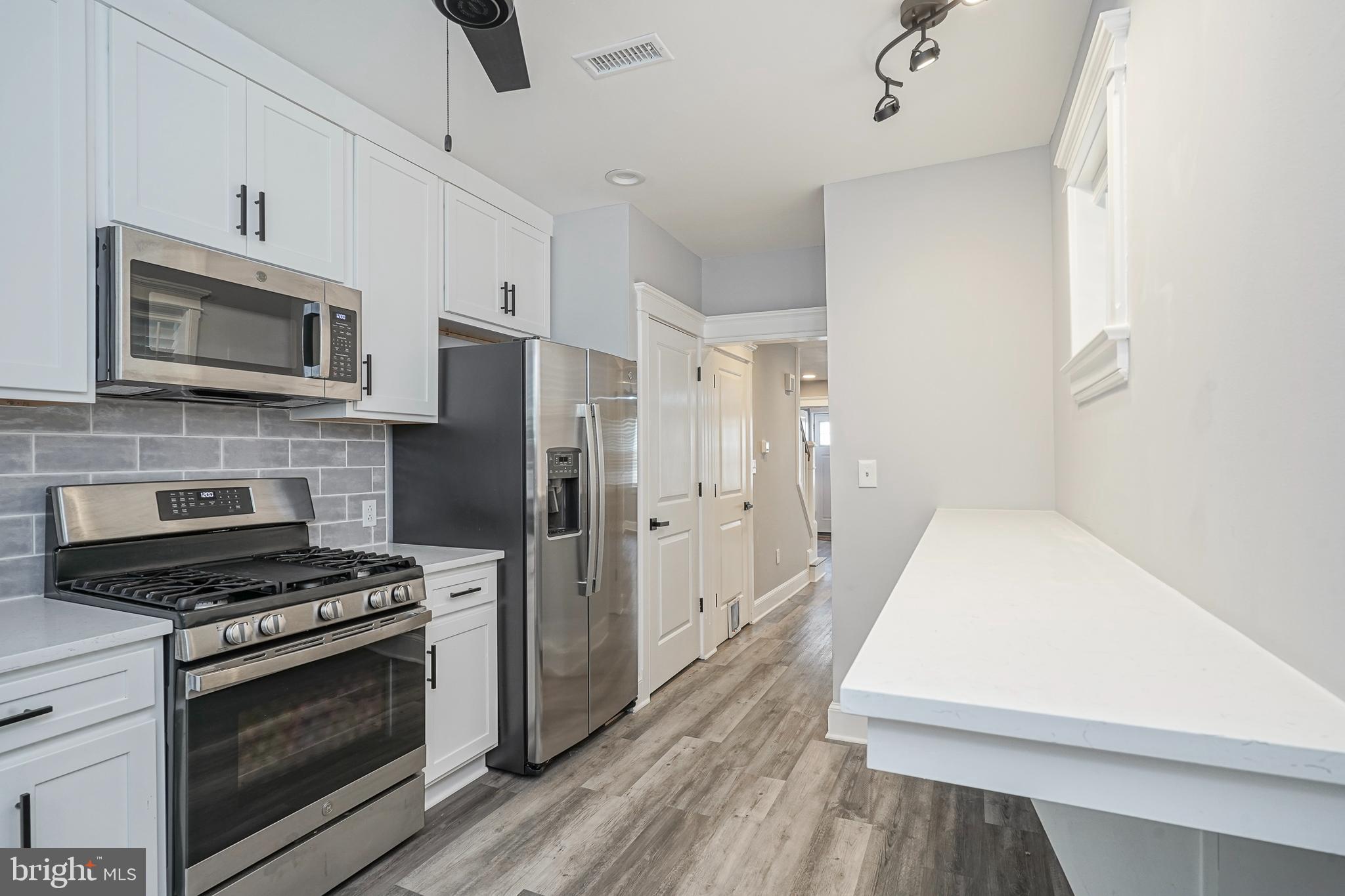 LOWER MOYAMENSING - Residential