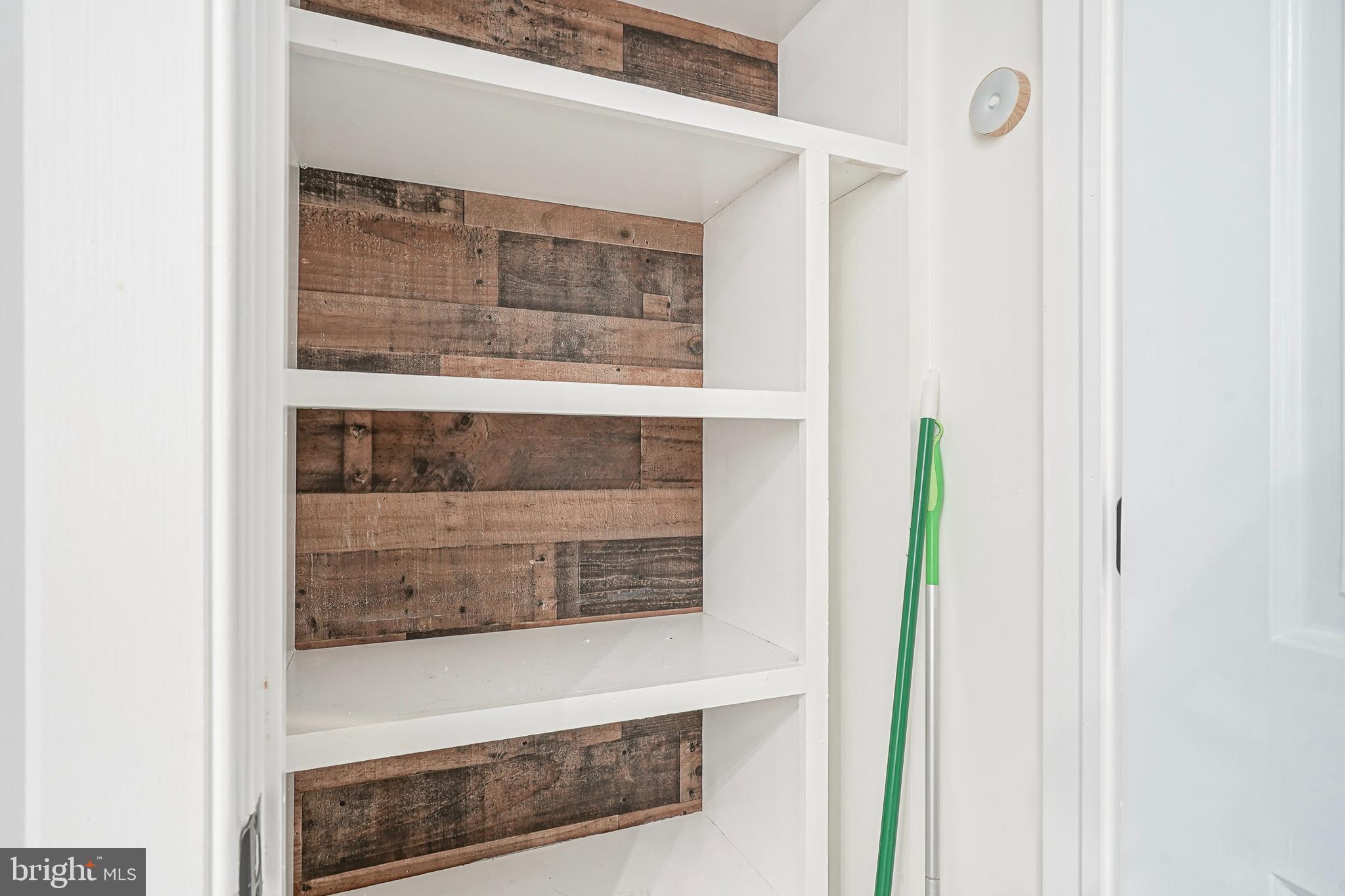 LOWER MOYAMENSING - Residential