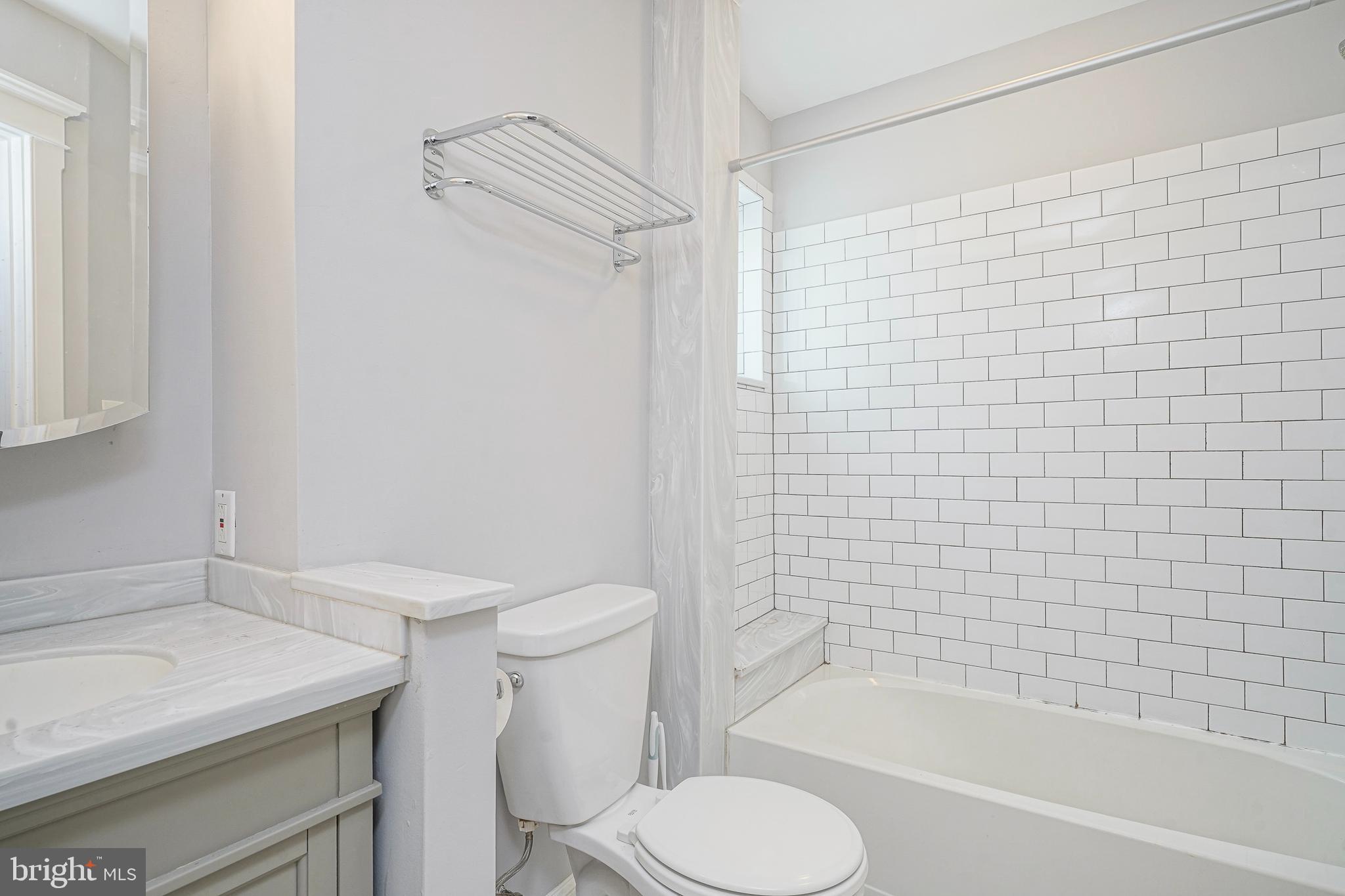 LOWER MOYAMENSING - Residential