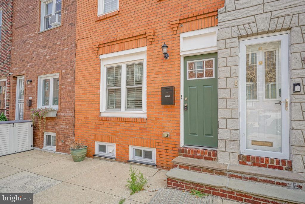 Photo of 2545 S Warnock Street, PHILADELPHIA, PA 19148 (MLS # PAPH2535092)
