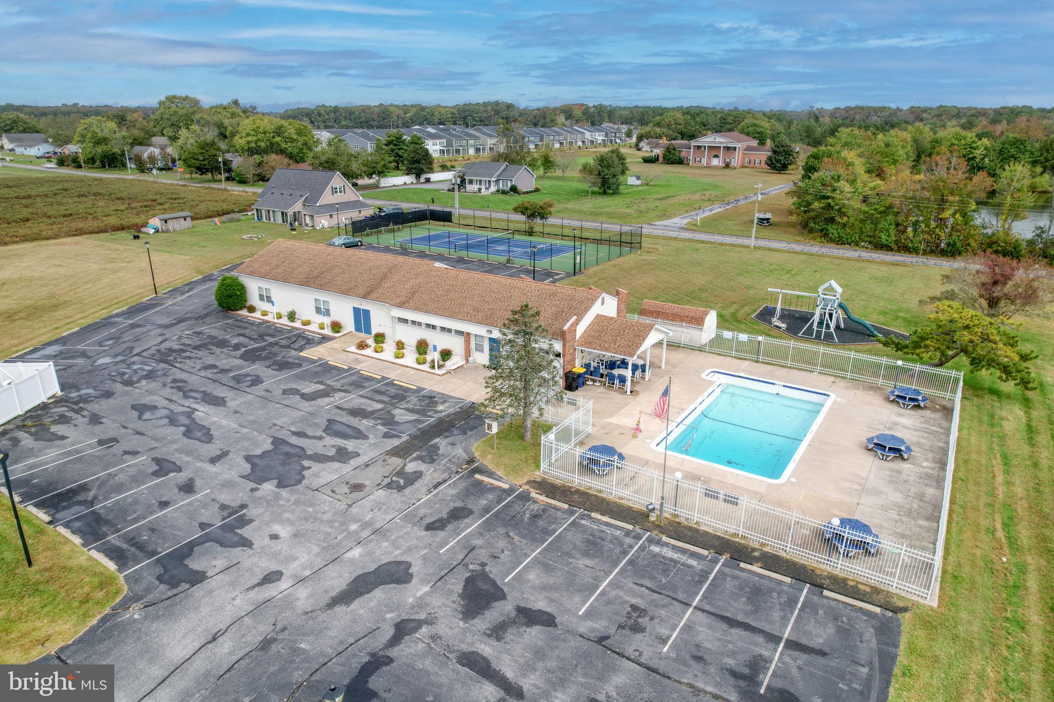 BAYVIEW ESTATES - Residential