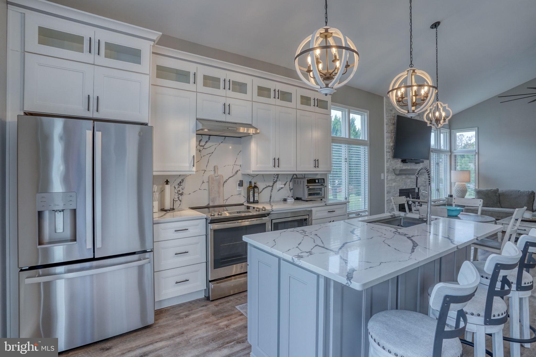 BAYVIEW ESTATES - Residential