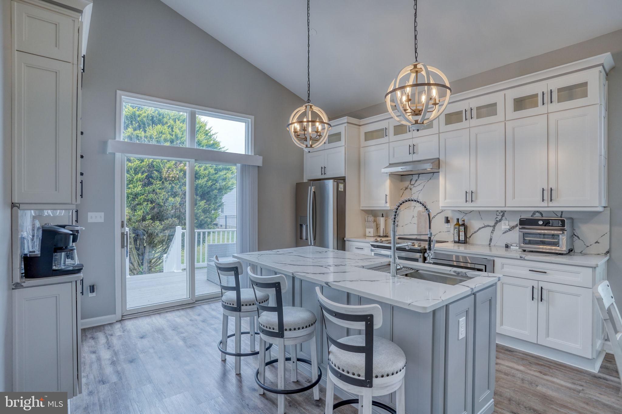 BAYVIEW ESTATES - Residential