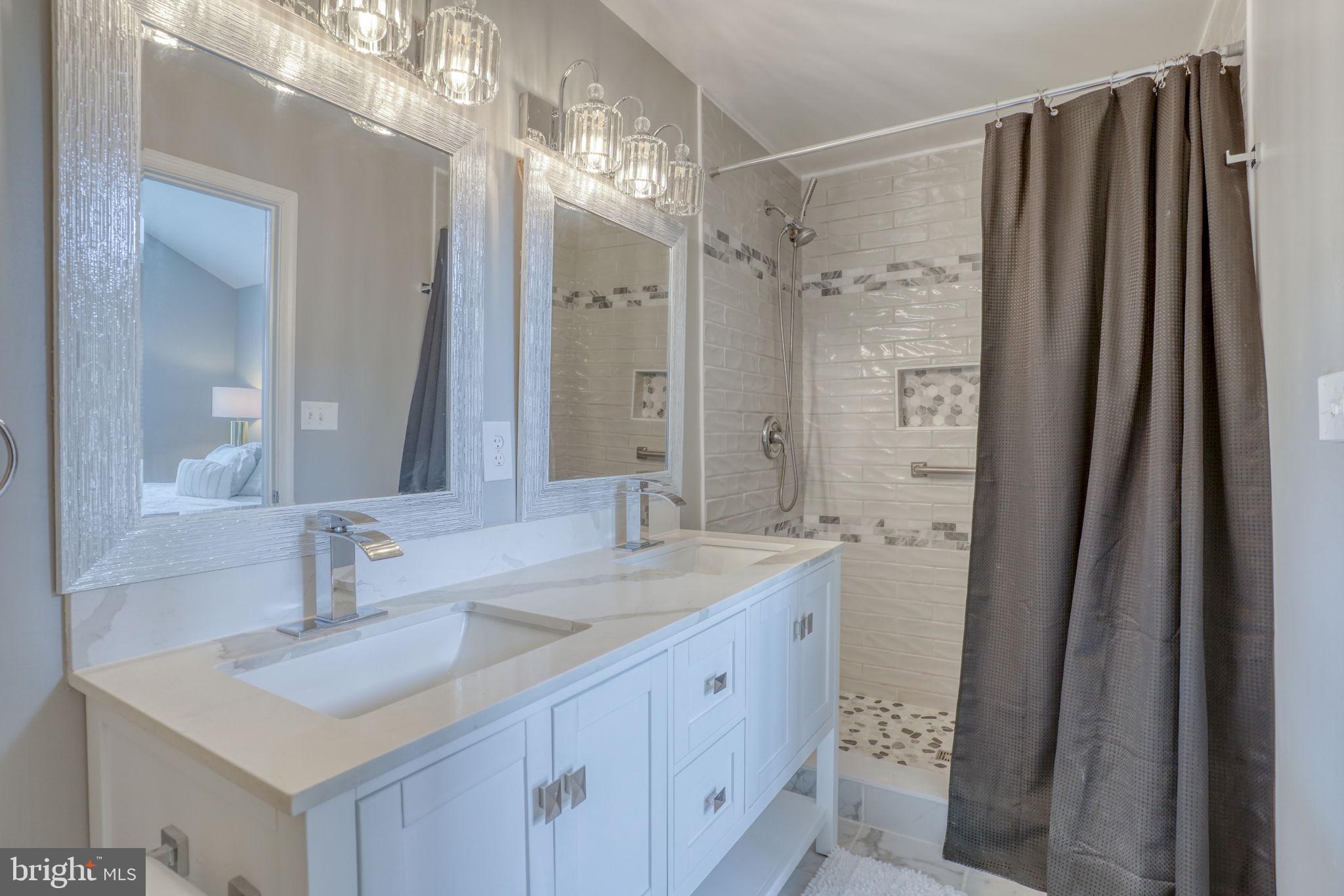 BAYVIEW ESTATES - Residential