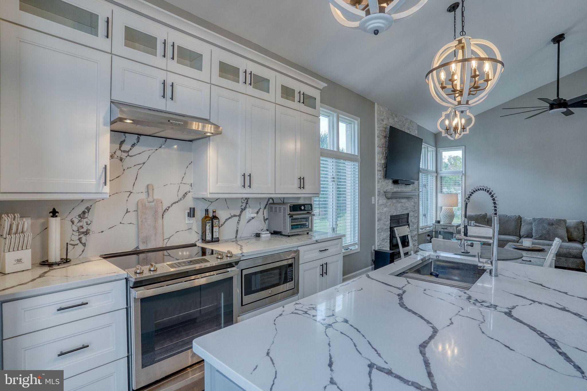 BAYVIEW ESTATES - Residential