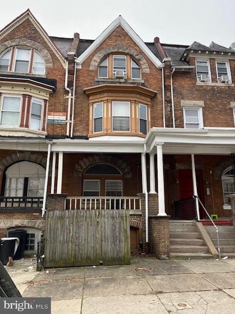 UNIVERSITY CITY - Residential Lease