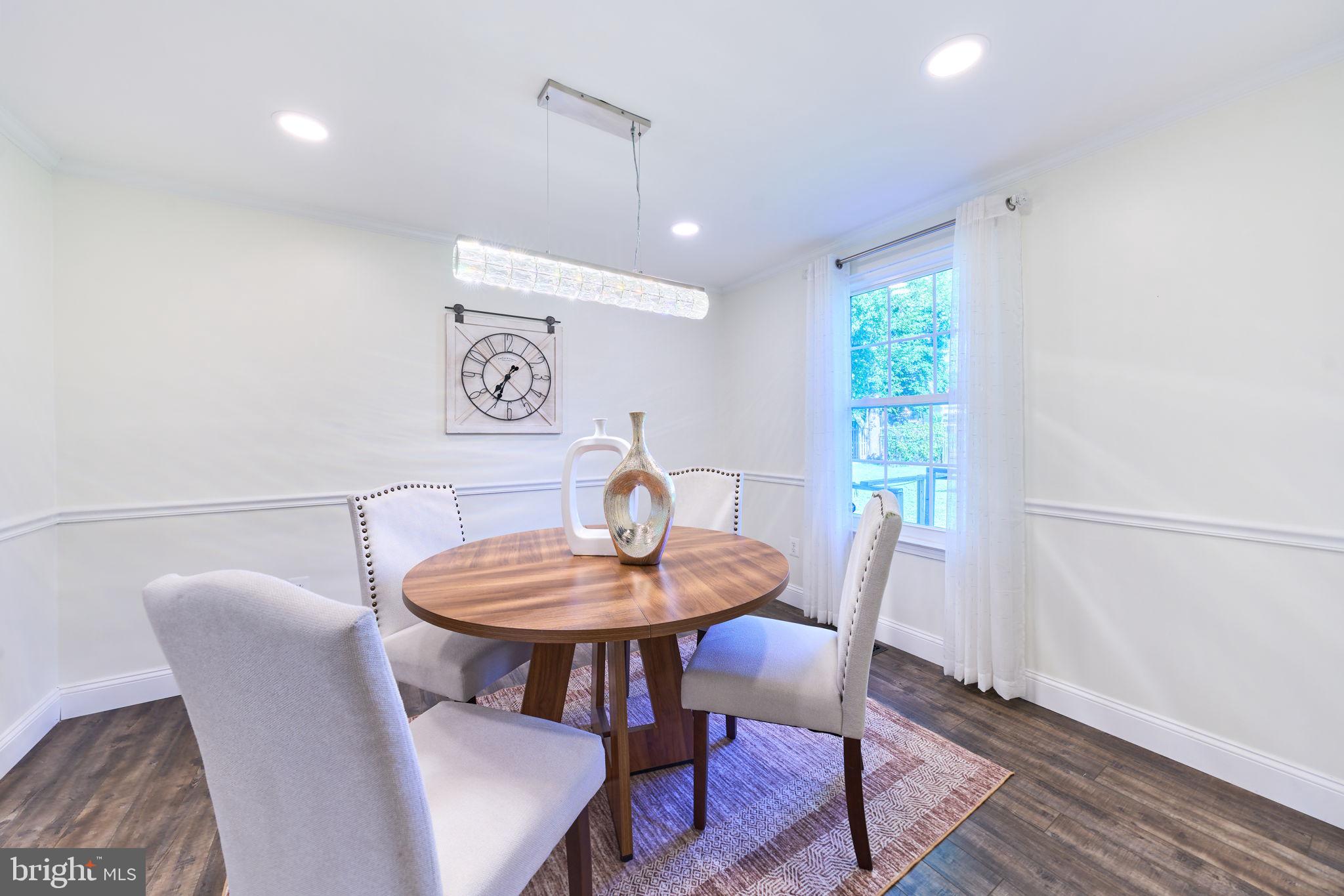 5416 HEDGEROW COURT