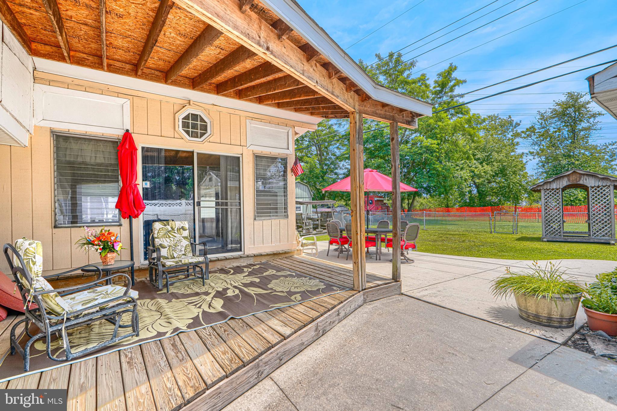 7813 FAIRGREEN ROAD