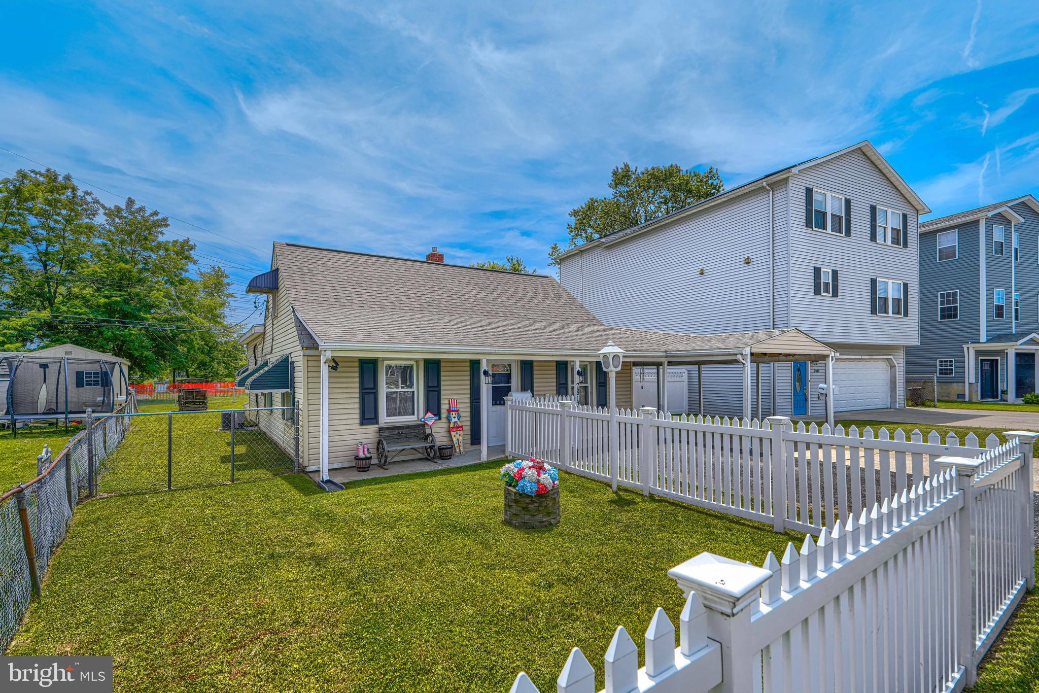 7813 FAIRGREEN ROAD