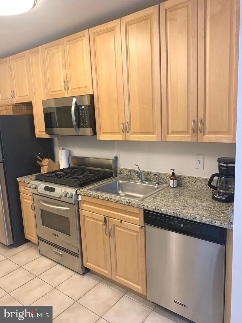 WEST END - Residential Lease