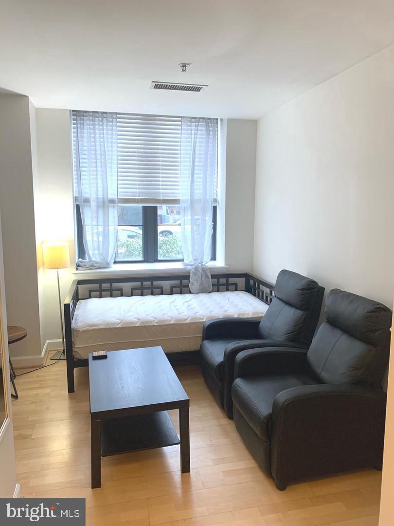 WEST END - Residential Lease