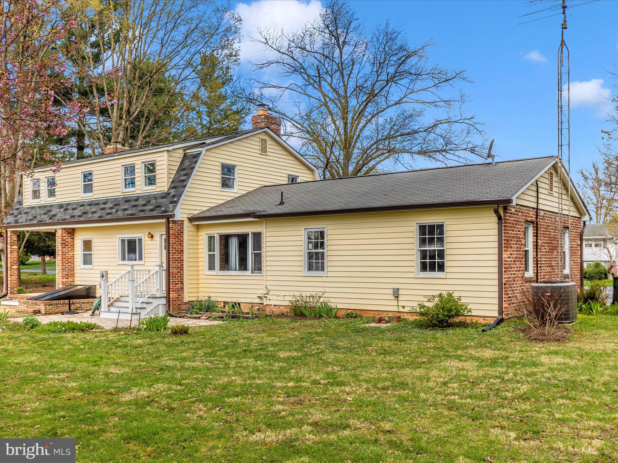 BROADVIEW ACRES - Residential