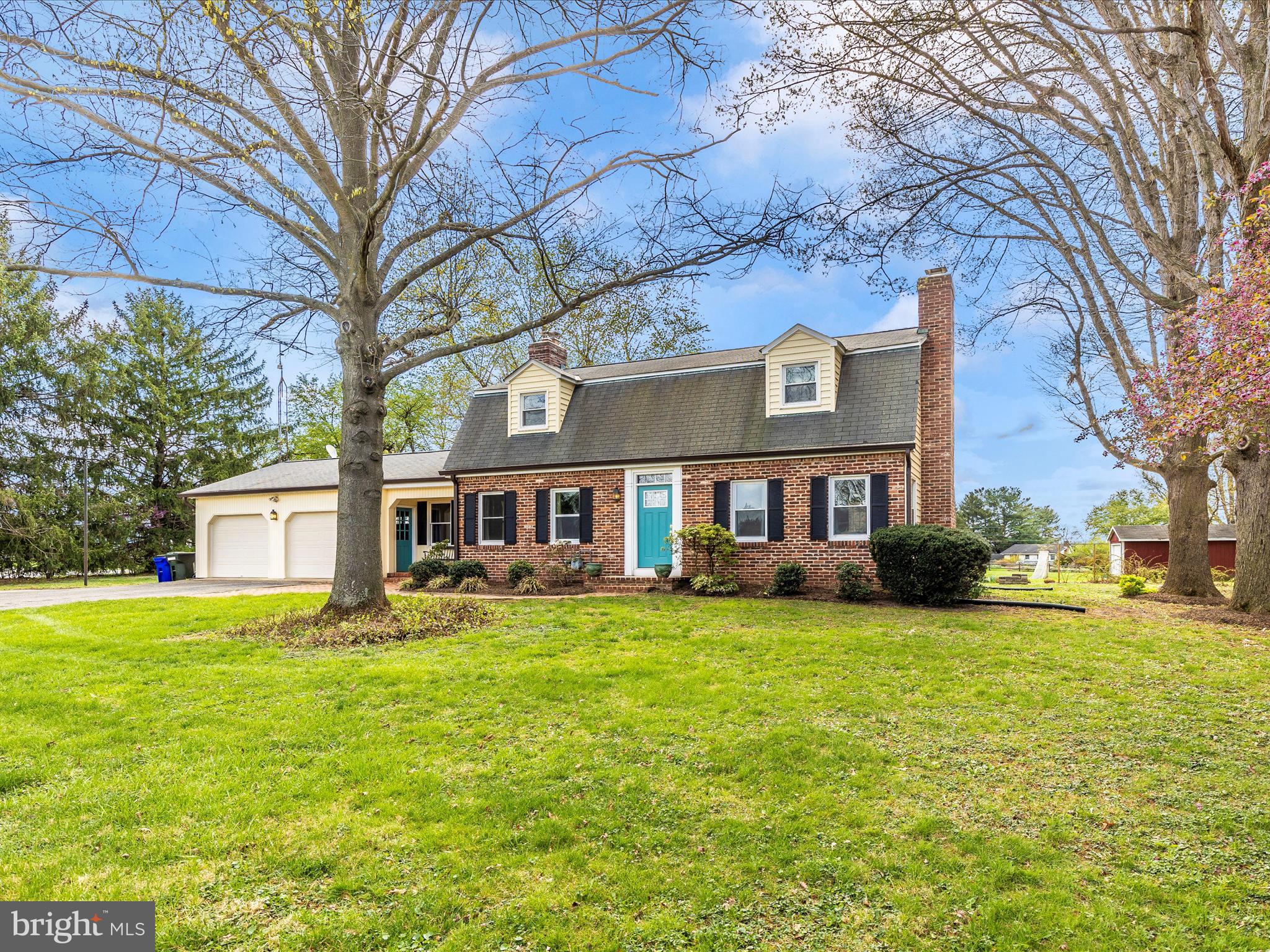 BROADVIEW ACRES - Residential