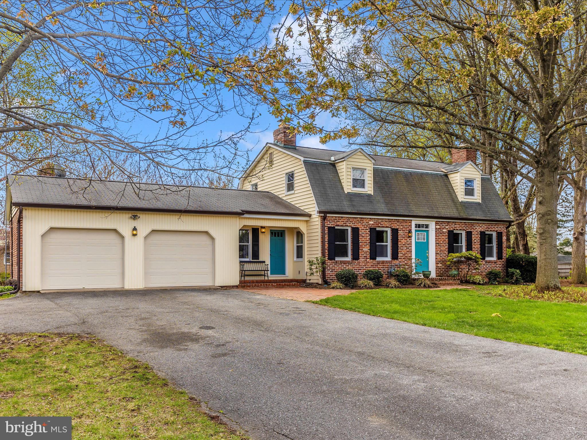 BROADVIEW ACRES - Residential