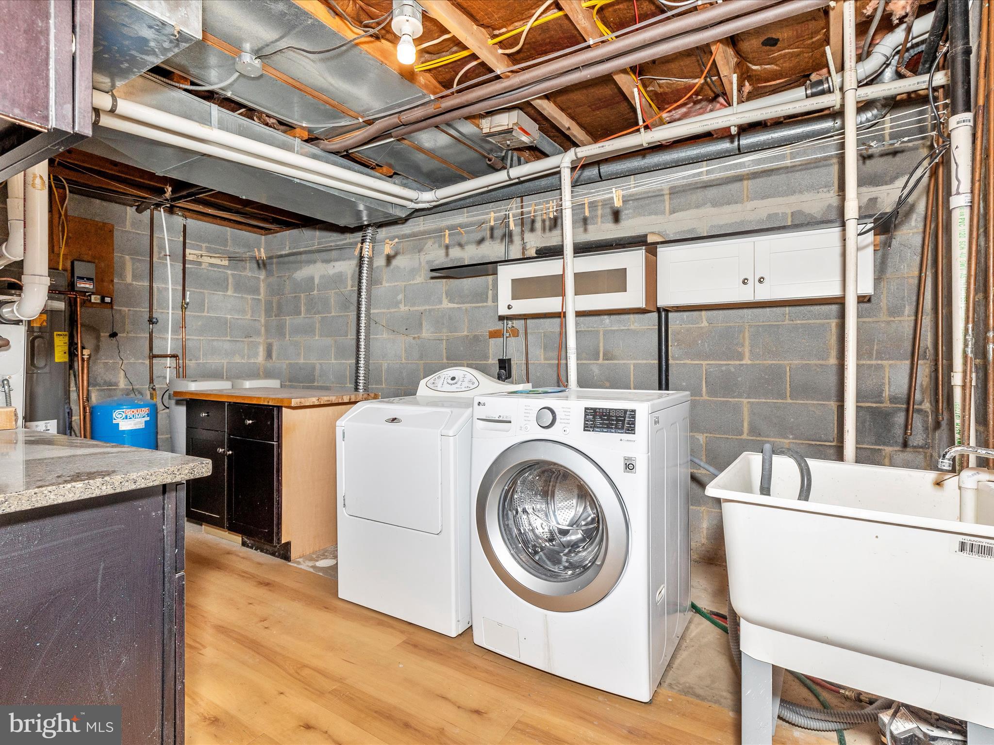 BROADVIEW ACRES - Residential