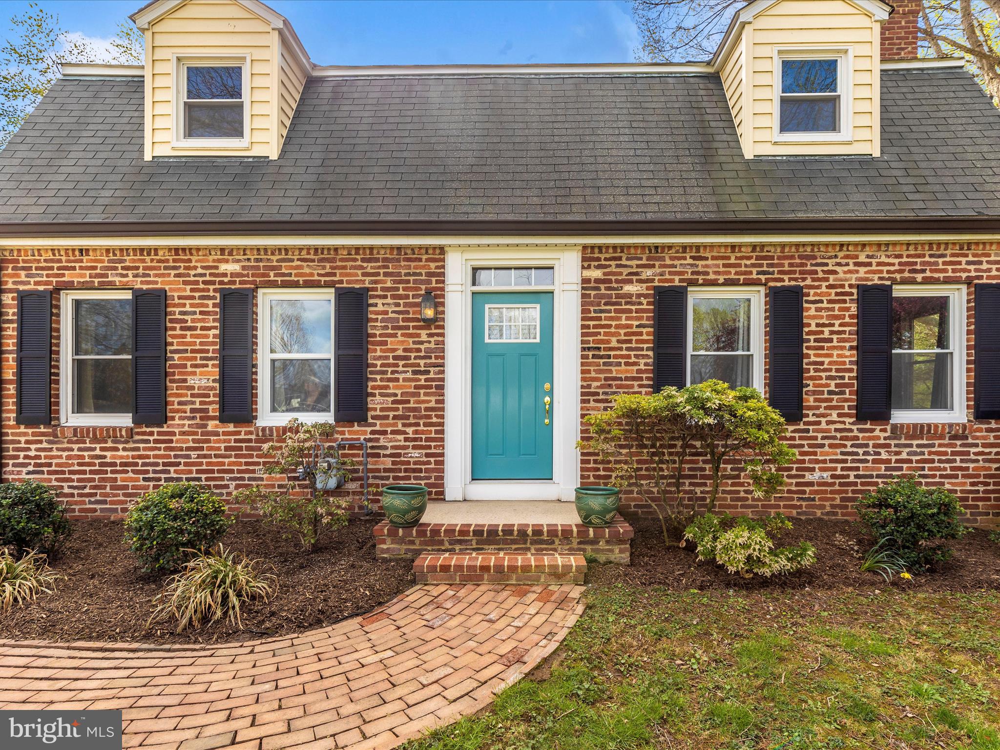 BROADVIEW ACRES - Residential