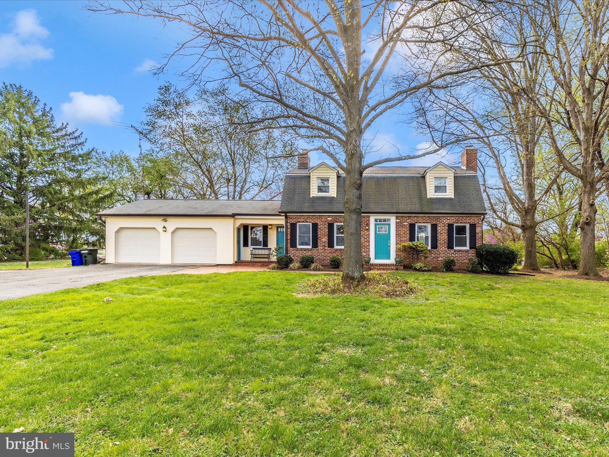 BROADVIEW ACRES - Residential