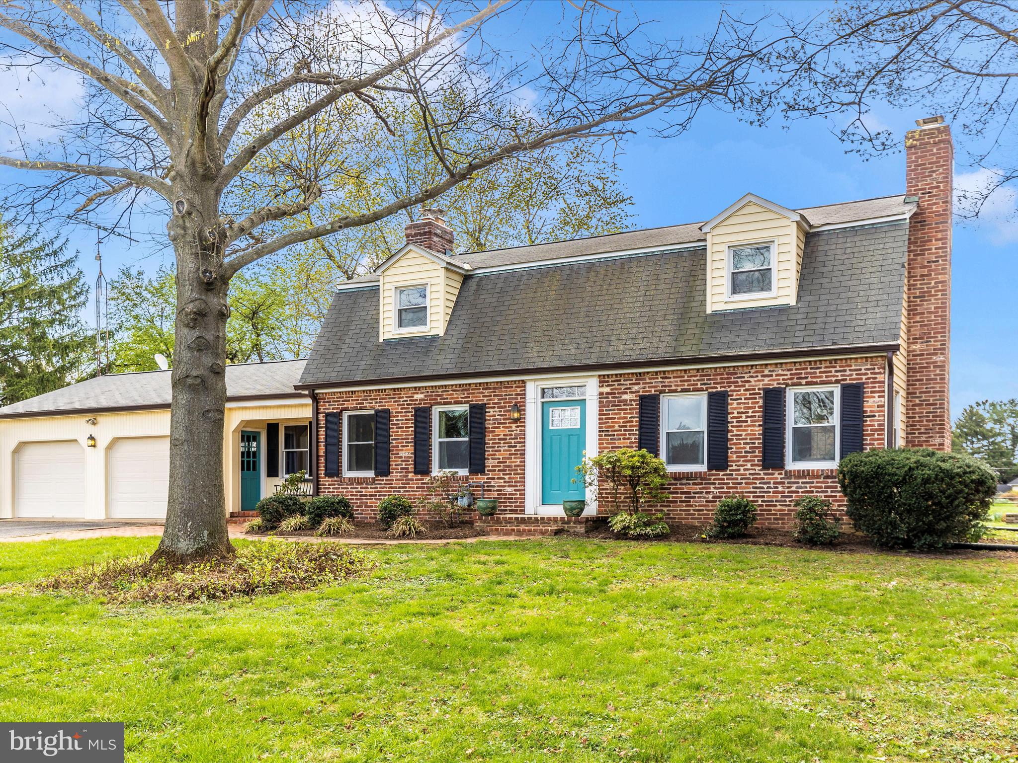 BROADVIEW ACRES - Residential