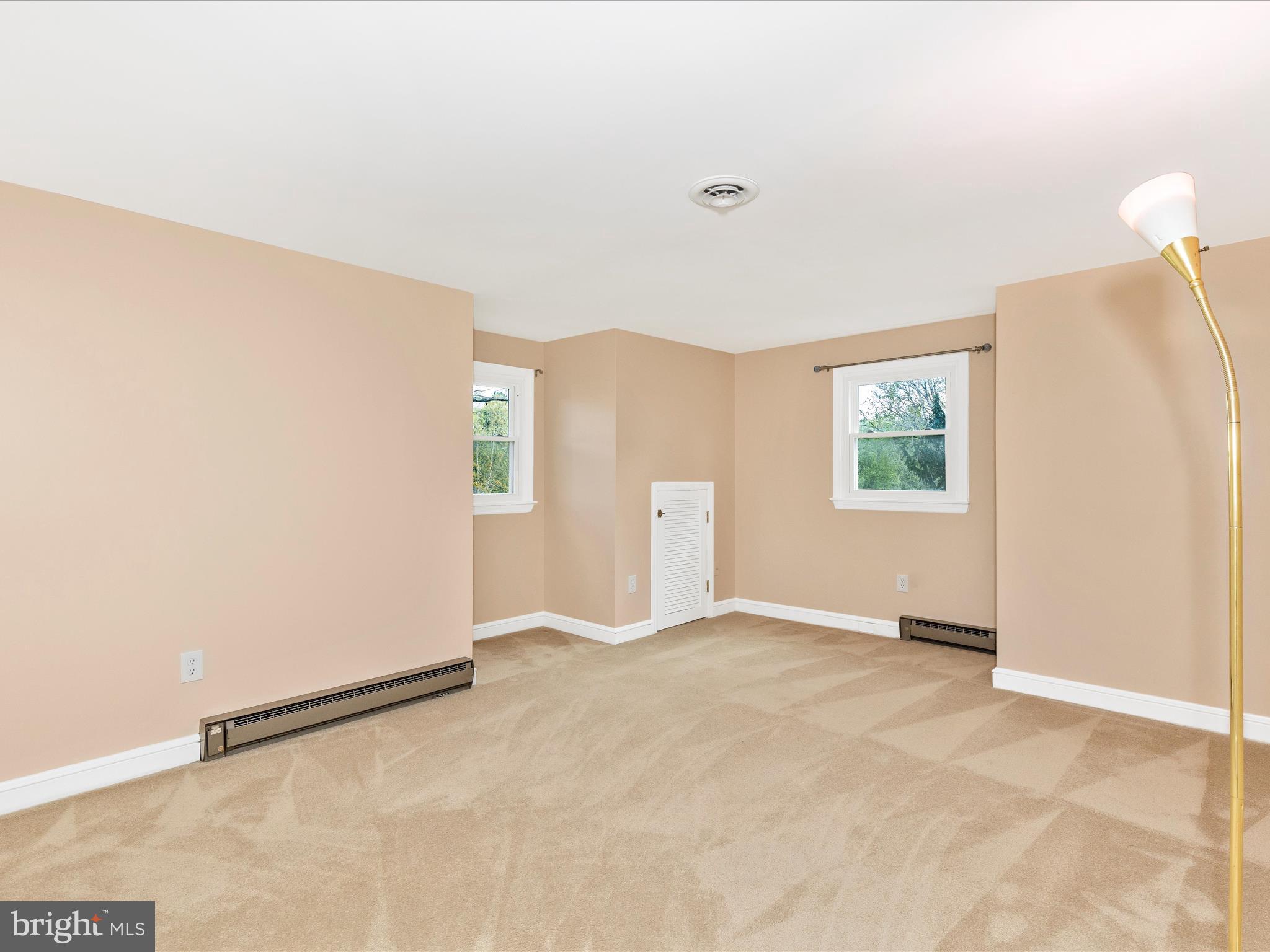 BROADVIEW ACRES - Residential