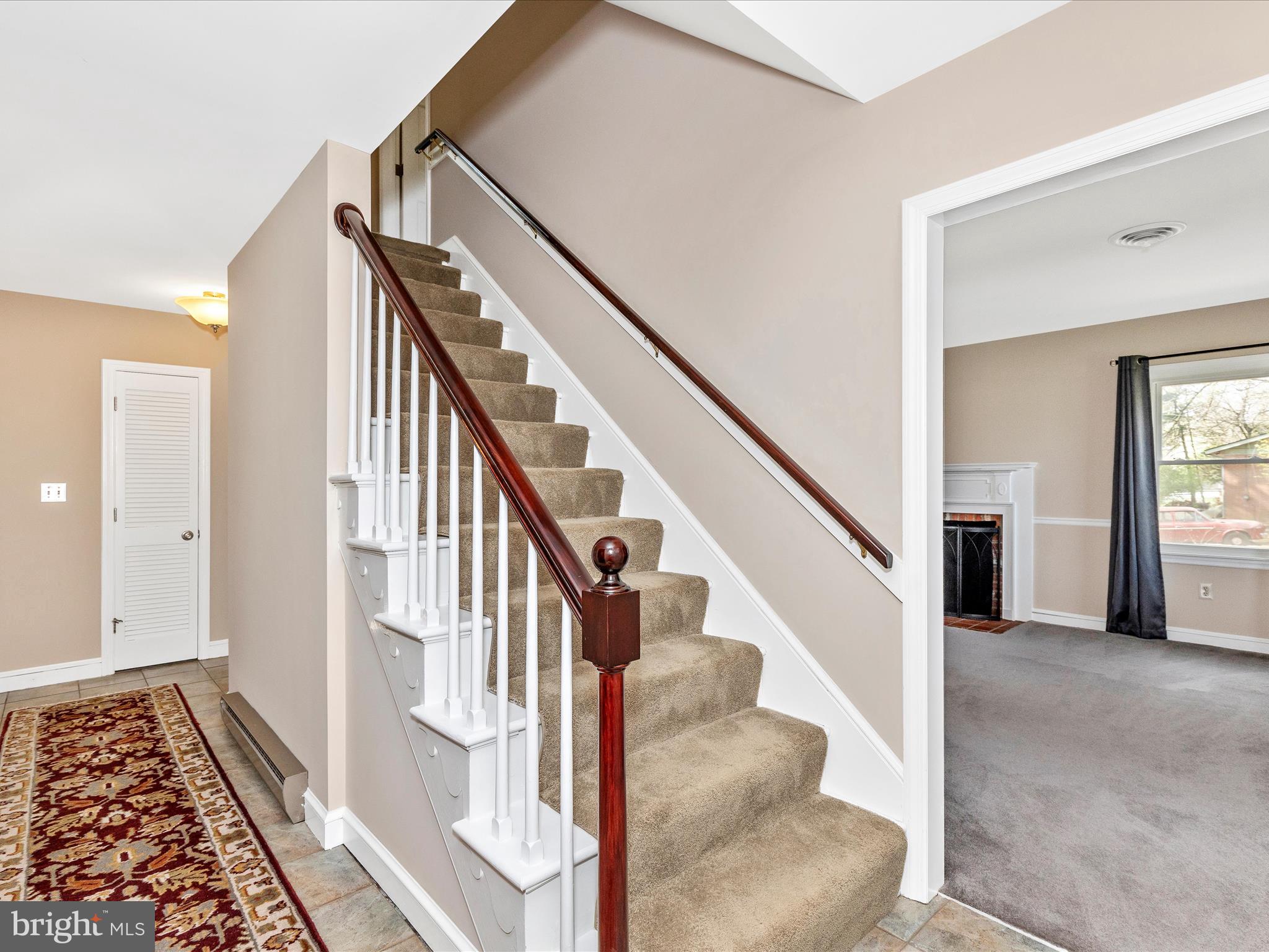 BROADVIEW ACRES - Residential