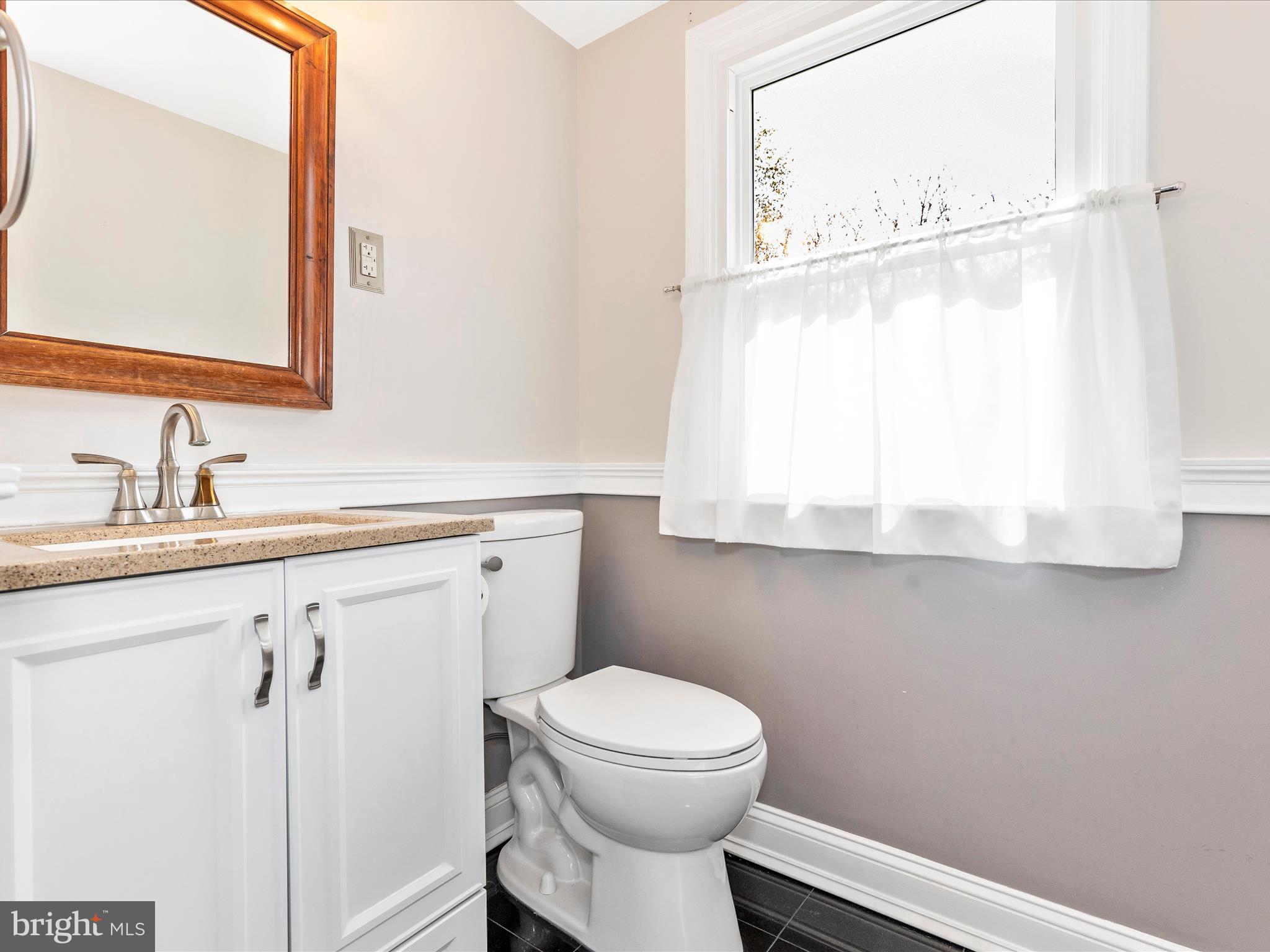 BROADVIEW ACRES - Residential