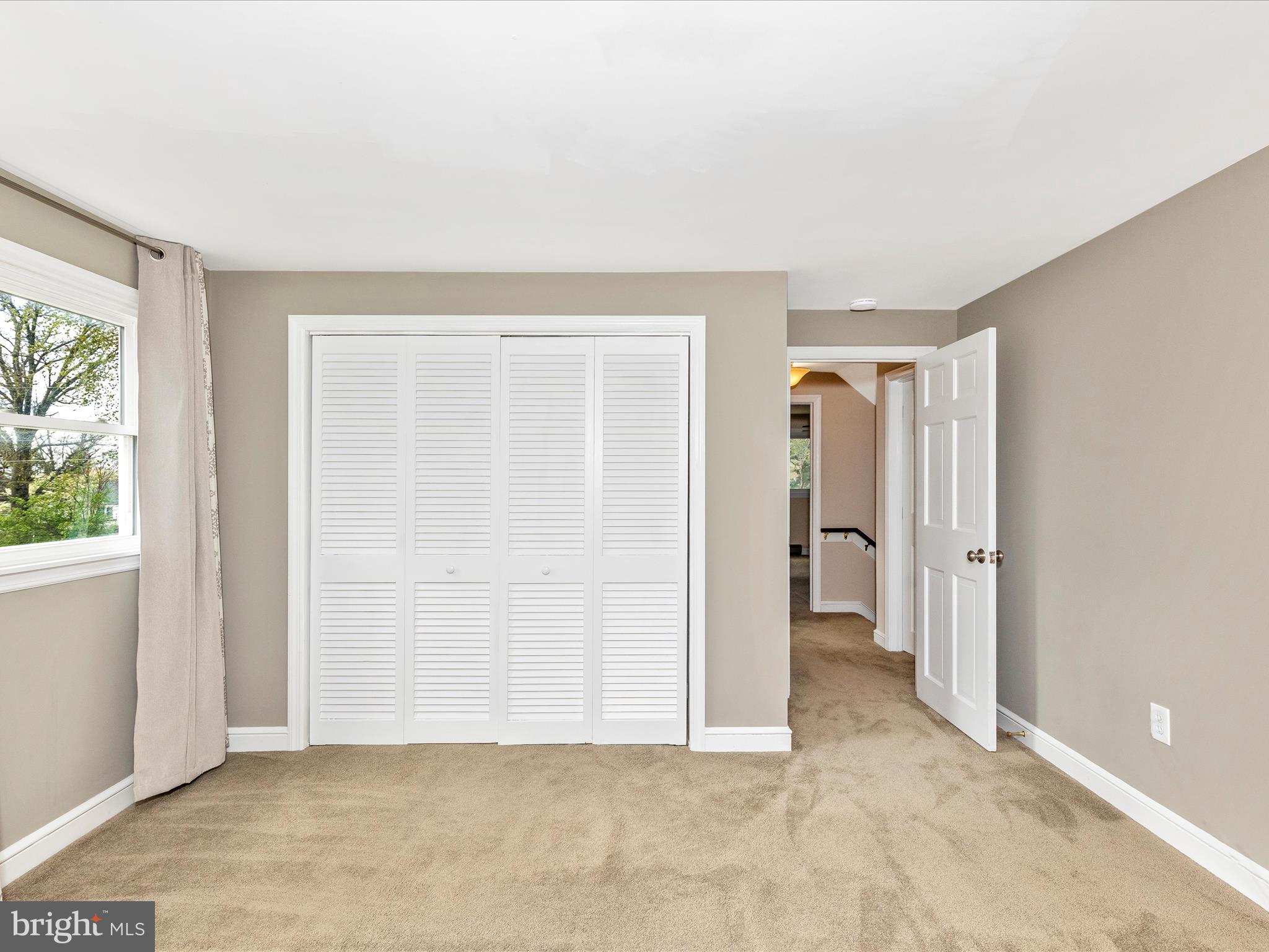 BROADVIEW ACRES - Residential